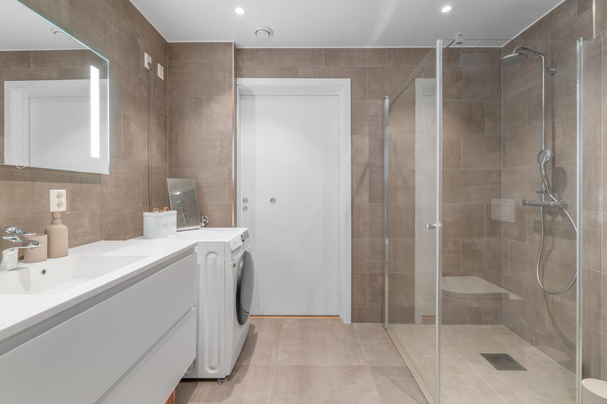 Monkey Business In Kings Park Apartment ทรอมโซ ภายนอก รูปภาพ